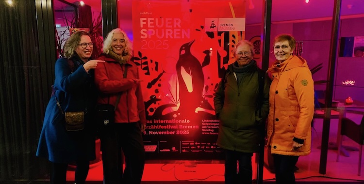 Vertellers van de Vertelacademie bij aanvang van vertelfestival Feuerspuren in Bremen.